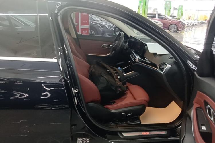 Used BMW i3 2024 eDrive 35 L Right Front Seat