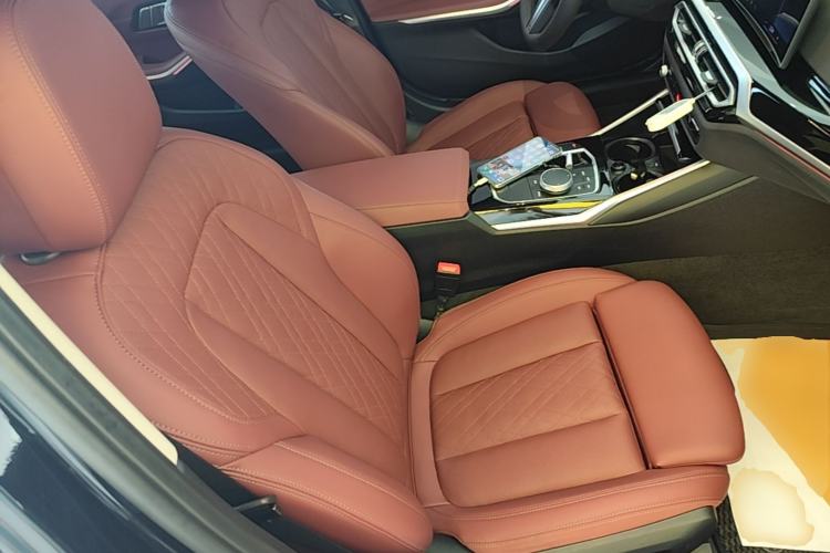 Used BMW i3 2024 eDrive 35 L Right Front Seat