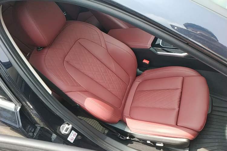 Used BMW i3 2024 eDrive 35 L Right Front Seat