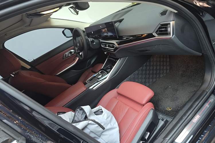 Used BMW i3 2024 eDrive 35 L Right Front Seat