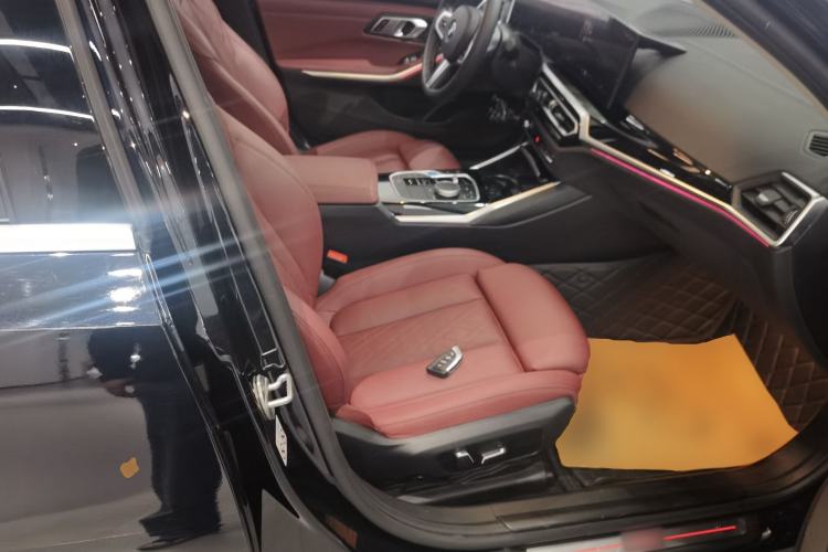 Used BMW i3 2024 eDrive 35 L Right Front Seat