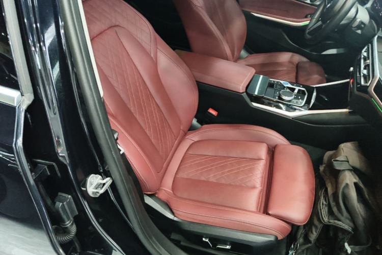 Used BMW i3 2024 eDrive 35 L Right Front Seat