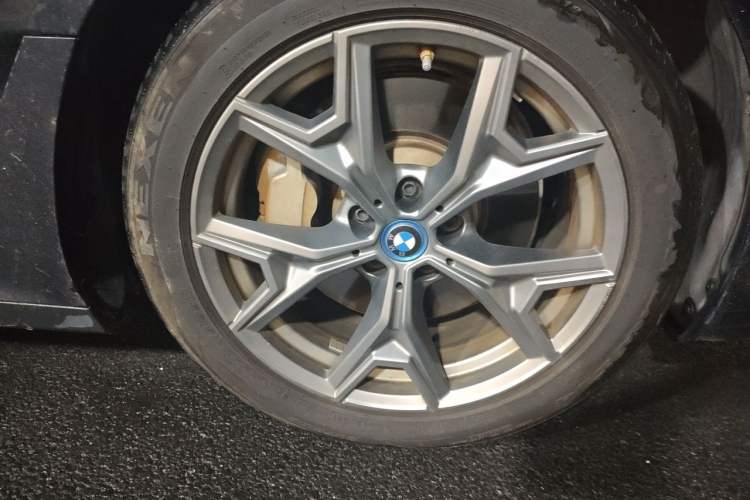 Used BMW i3 2024 eDrive 35 L Right Front Wheel Hub