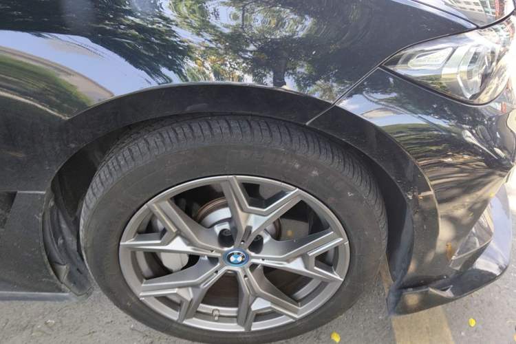Used BMW i3 2024 eDrive 35 L Right Front Wheel Hub