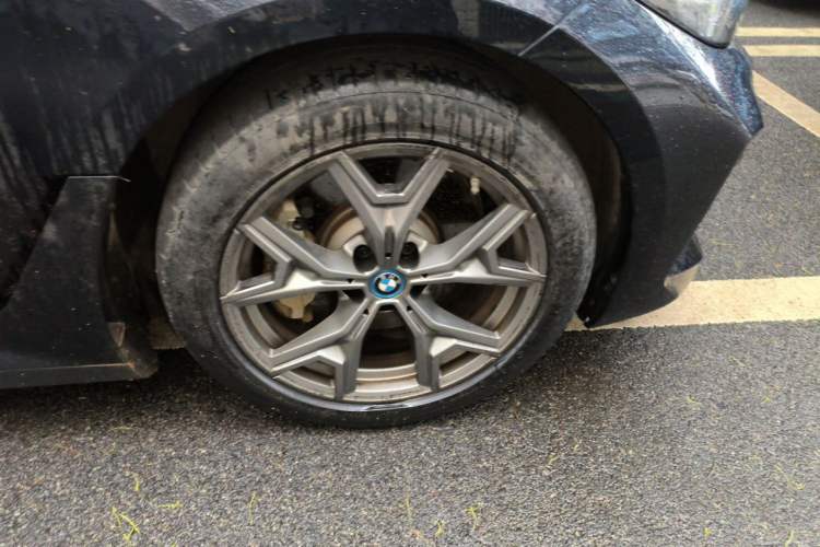 Used BMW i3 2024 eDrive 35 L Right Front Wheel Hub