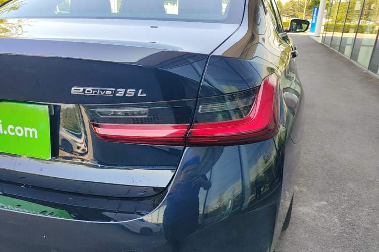 Used BMW i3 2024 eDrive 35 L Right Rear Taillight
