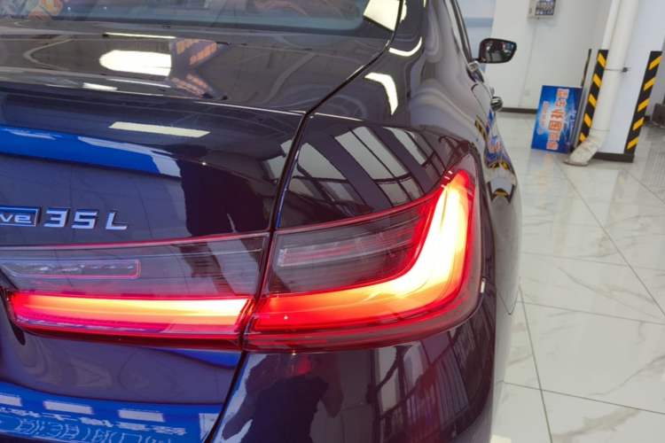Used BMW i3 2024 eDrive 35 L Right Rear Taillight