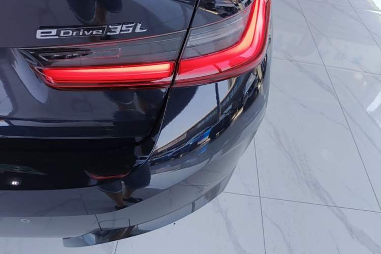 Used BMW i3 2024 eDrive 35 L Right Rear Taillight