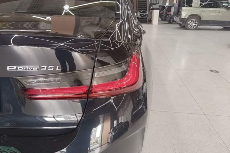 Used BMW i3 2024 eDrive 35 L Right Rear Taillight