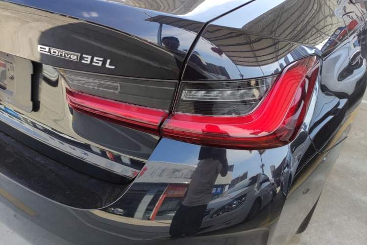 Used BMW i3 2024 eDrive 35 L Right Rear Taillight