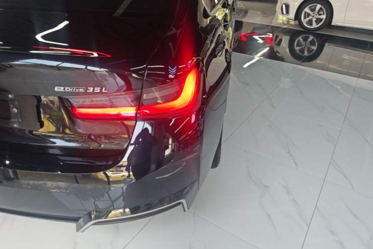Used BMW i3 2024 eDrive 35 L Right Rear Taillight