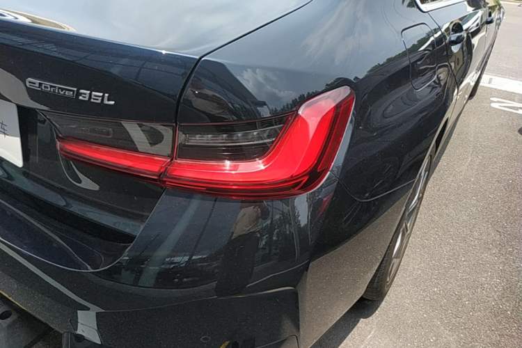 Used BMW i3 2024 eDrive 35 L Right Rear Taillight