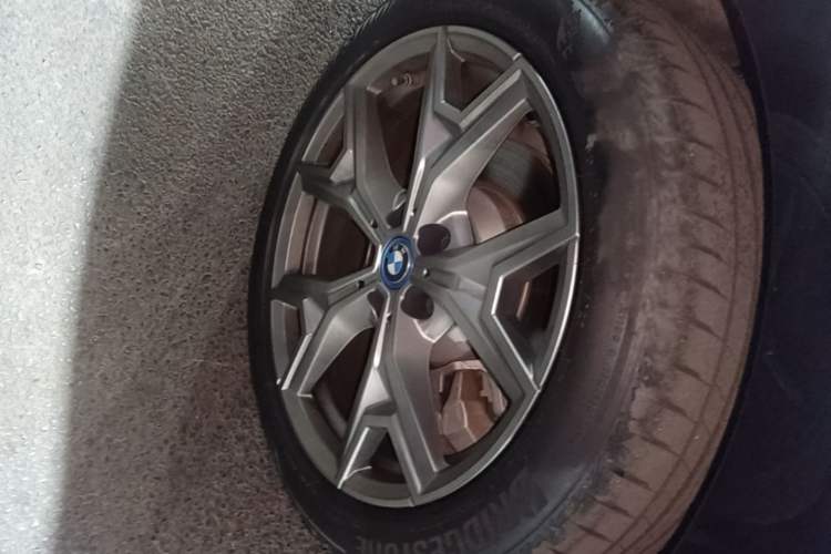 Used BMW i3 2024 eDrive 35 L Right Rear Wheel Hub