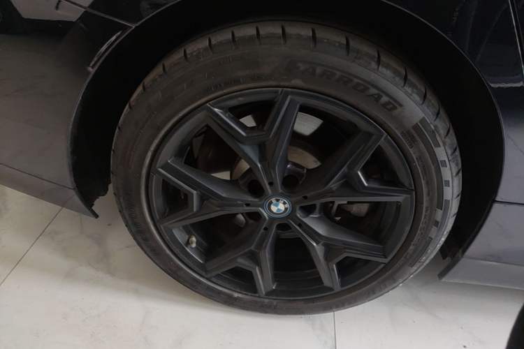 Used BMW i3 2024 eDrive 35 L Right Rear Wheel Hub