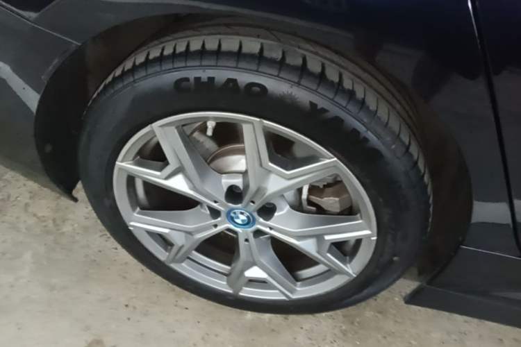Used BMW i3 2024 eDrive 35 L Right Rear Wheel Hub