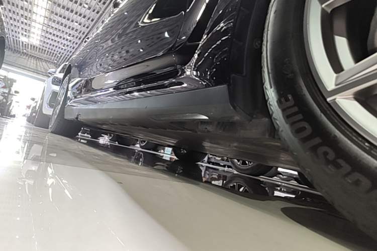 Used BMW i3 2024 eDrive 35 L Right Side Sill