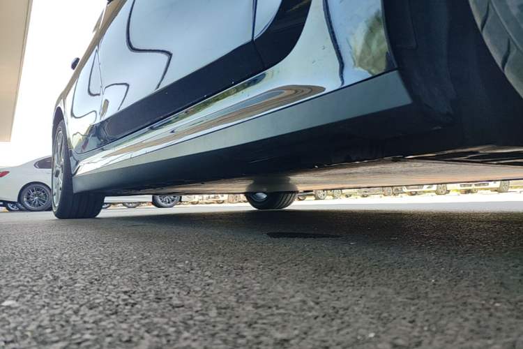 Used BMW i3 2024 eDrive 35 L Right Side Sill