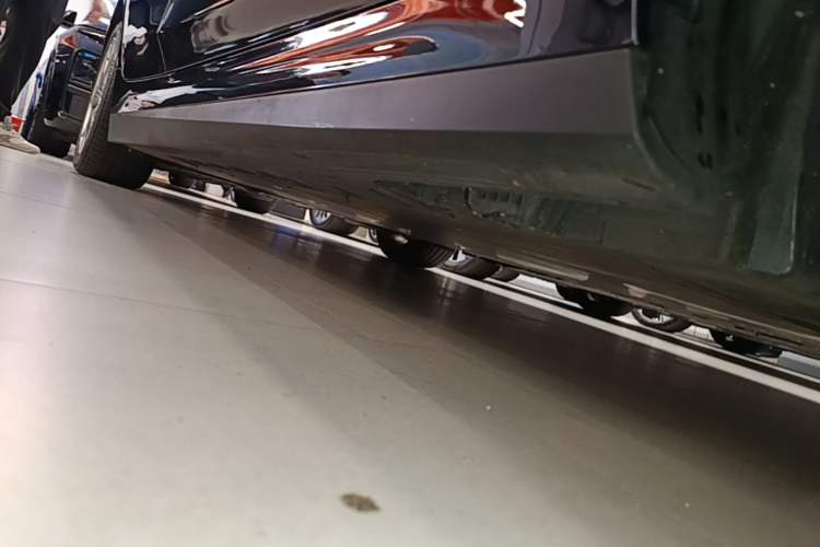 Used BMW i3 2024 eDrive 35 L Right Side Sill