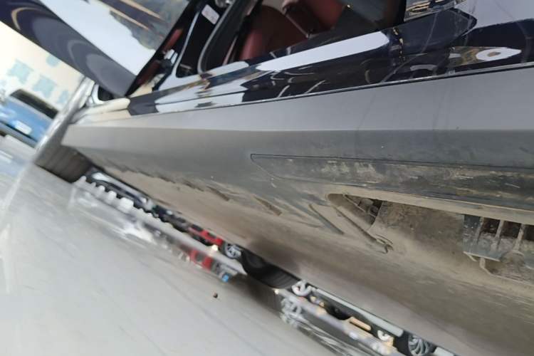 Used BMW i3 2024 eDrive 35 L Right Side Sill