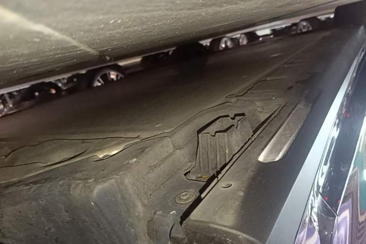 Used BMW i3 2024 eDrive 40 L Midnight Sports Package Right Side Sill