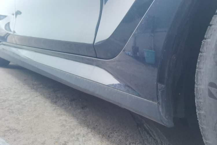 Used BMW i3 2024 eDrive 35 L Right Side Sill