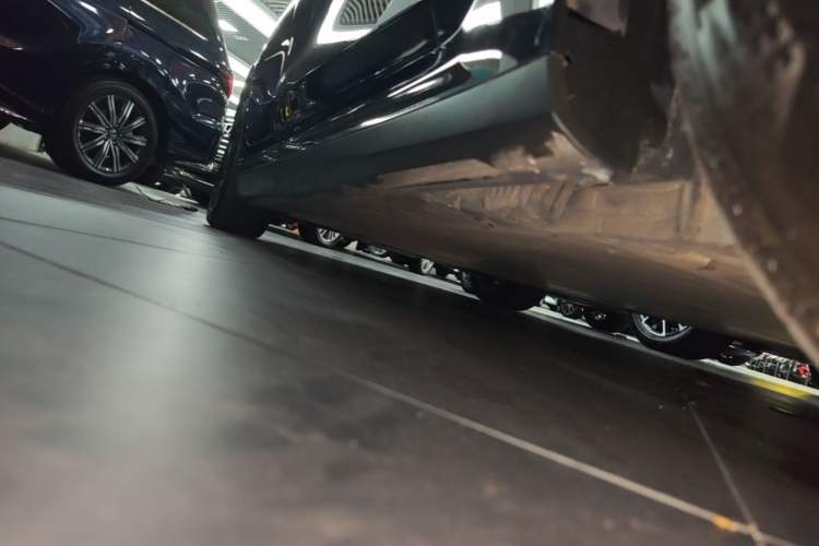 Used BMW i3 2024 eDrive 35 L Right Side Sill