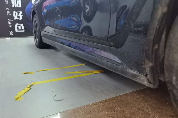 Used BMW i3 2024 eDrive 35 L Right Side Sill
