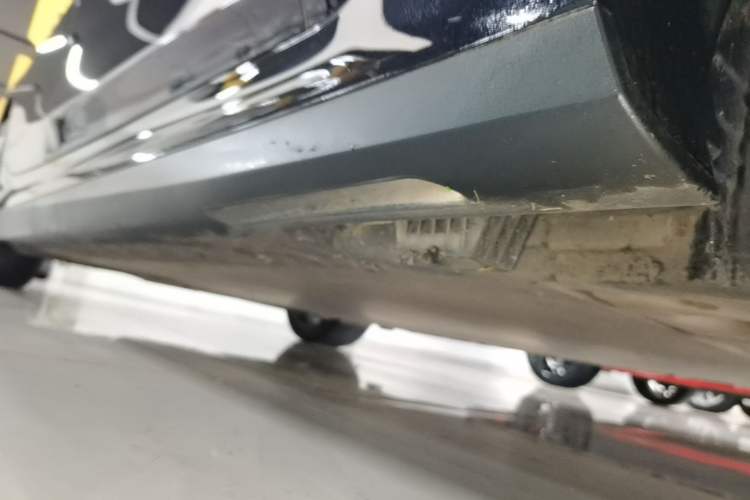 Used BMW i3 2024 eDrive 35 L Right Side Sill