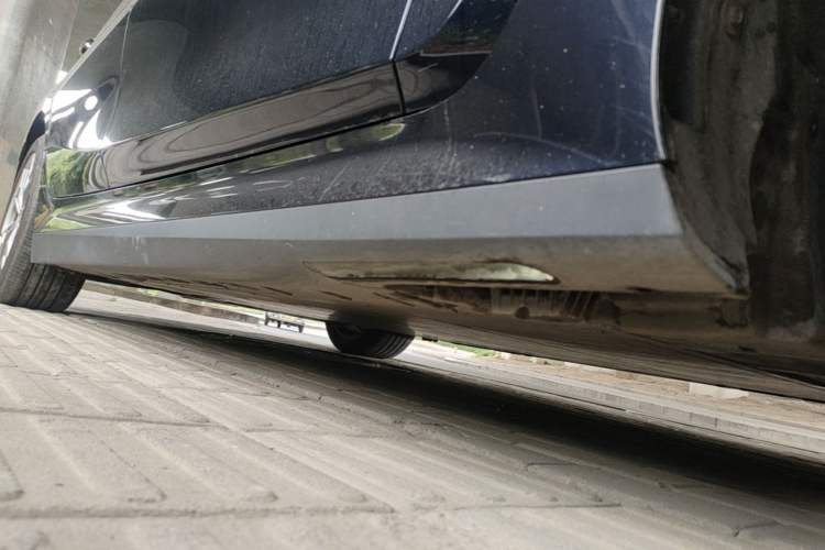 Used BMW i3 2024 eDrive 35 L Right Side Sill