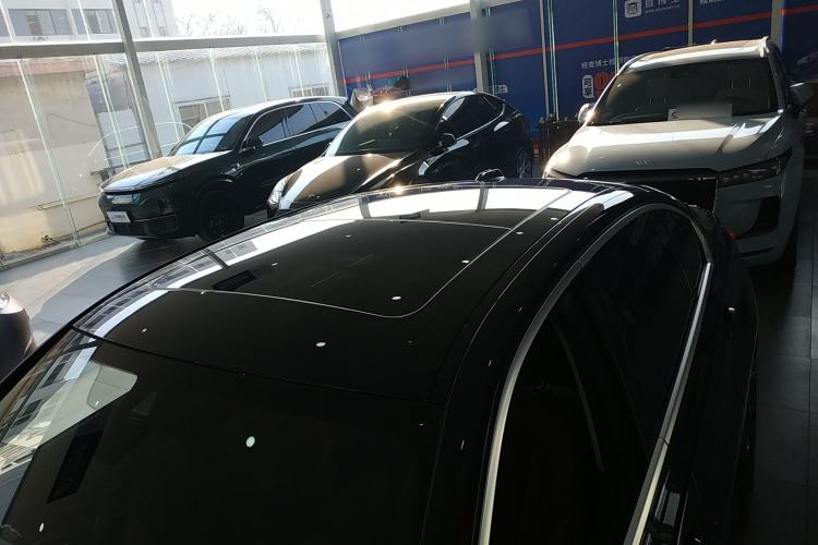 Used BMW i3 2024 eDrive 35 L Roof