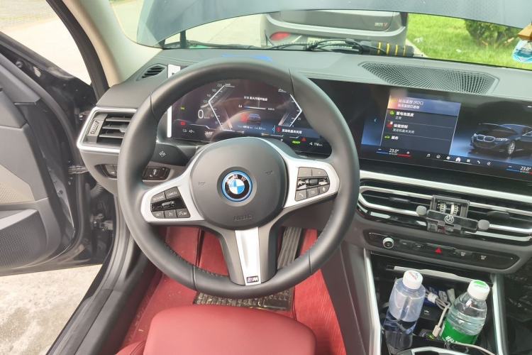 Used BMW i3 2024 eDrive 35 L Steering Wheel