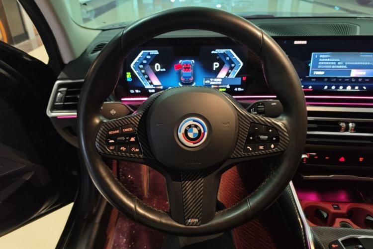 Used BMW i3 2024 eDrive 40 L Midnight Sports Package Steering Wheel