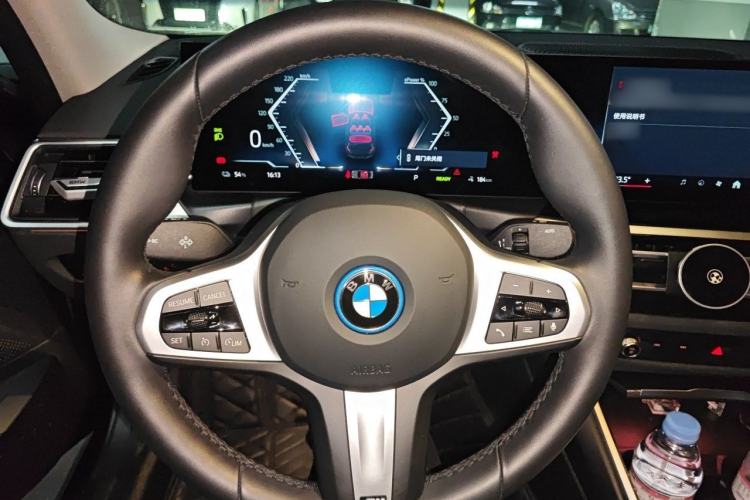 Used BMW i3 2024 eDrive 40 L Midnight Edition Steering Wheel