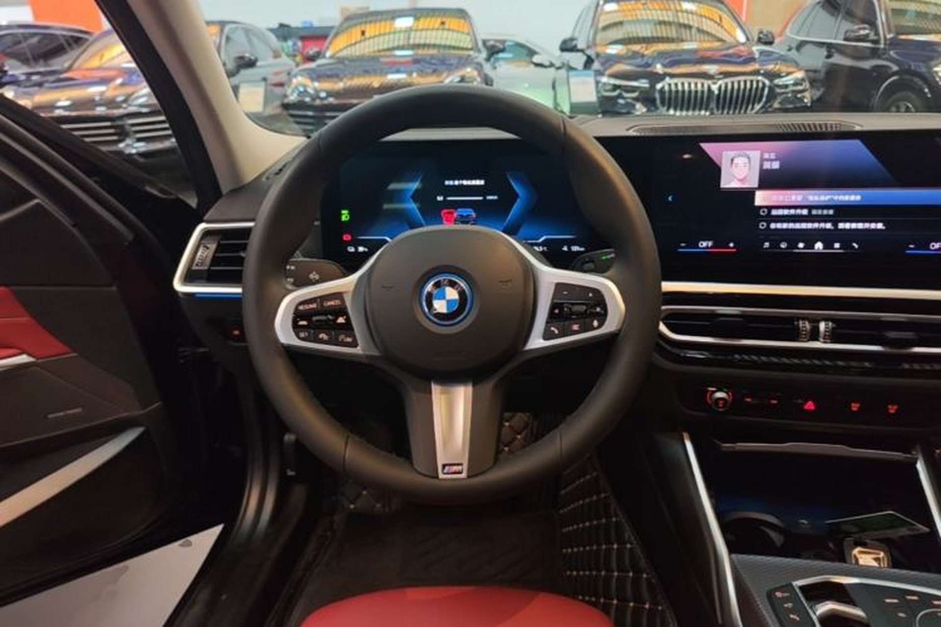 Used BMW i3 2024 eDrive 40 L Midnight Sports Package Steering Wheel