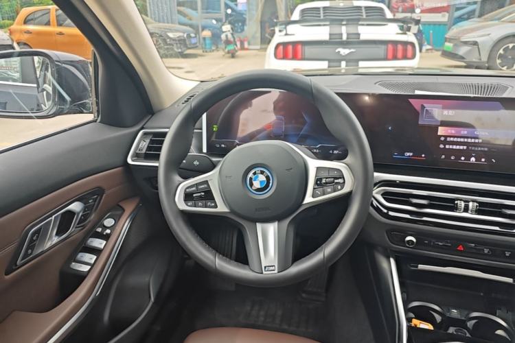Used BMW i3 2024 eDrive 35 L Steering Wheel