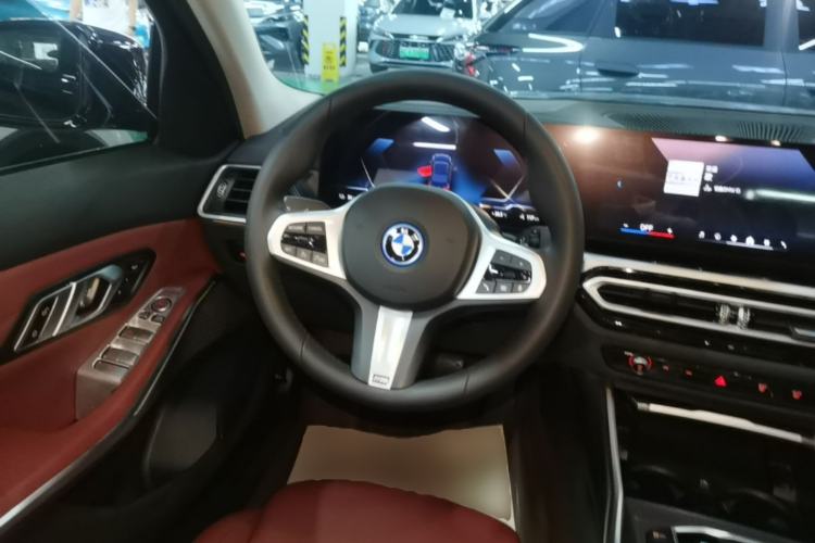 Used BMW i3 2024 eDrive 40 L Midnight Edition Steering Wheel