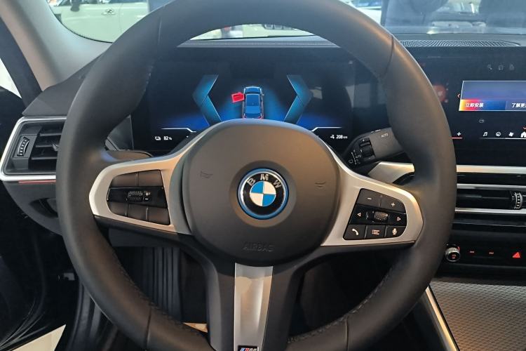Used BMW i3 2024 eDrive 40 L Midnight Edition Steering Wheel