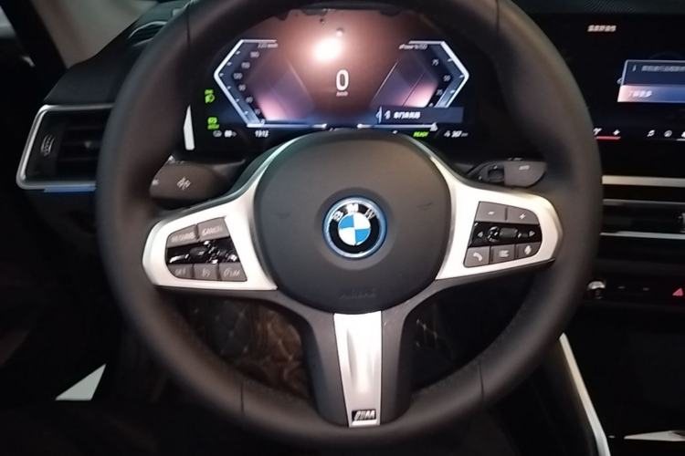 Used BMW i3 2024 eDrive 35 L Steering Wheel
