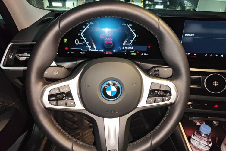 Used BMW i3 2024 eDrive 40 L Midnight Edition Steering Wheel