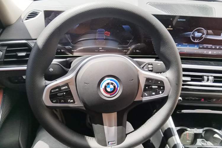 Used BMW i3 2024 eDrive 35 L Steering Wheel
