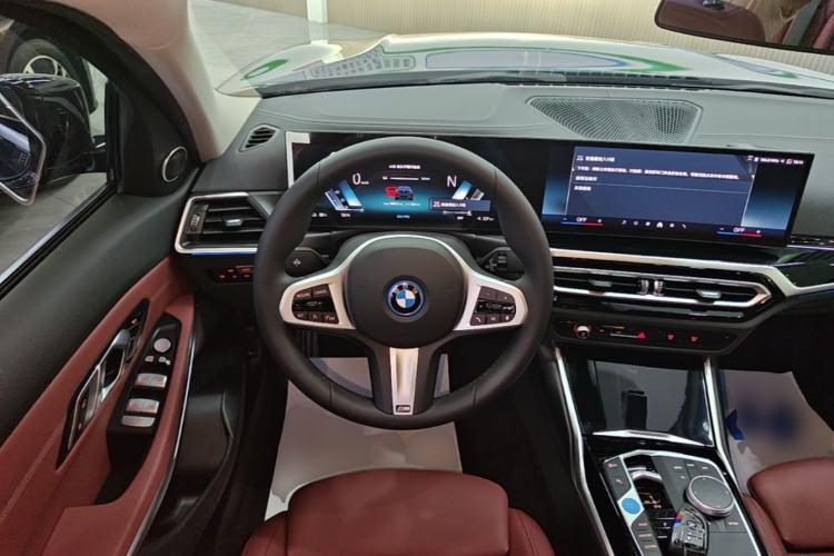 Used BMW i3 2024 eDrive 35 L Steering Wheel