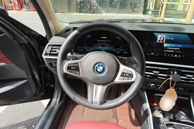 Used BMW i3 2024 eDrive 35 L Steering Wheel