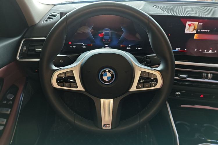 Used BMW i3 2024 eDrive 35 L Steering Wheel