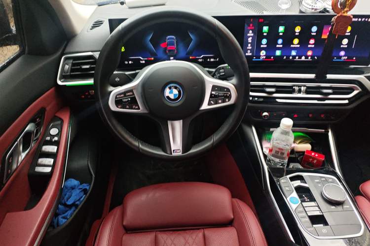 Used BMW i3 2024 eDrive 35 L Steering Wheel