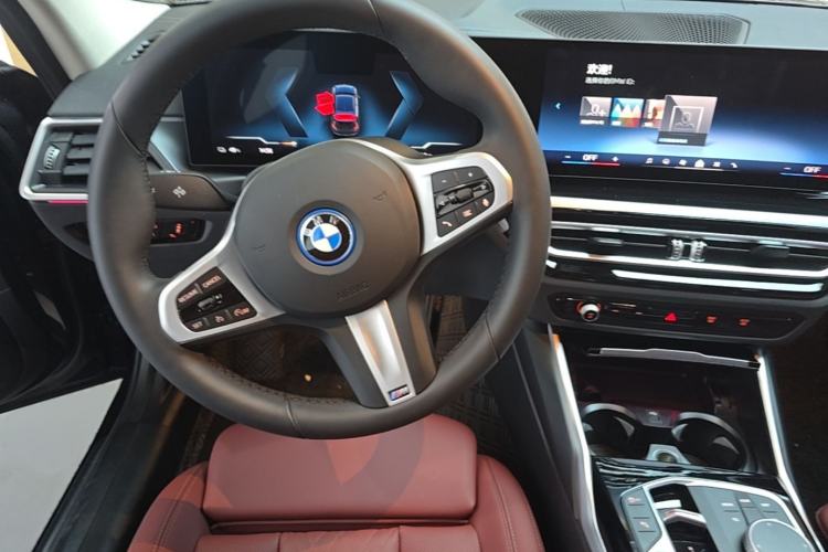 Used BMW i3 2024 eDrive 35 L Steering Wheel