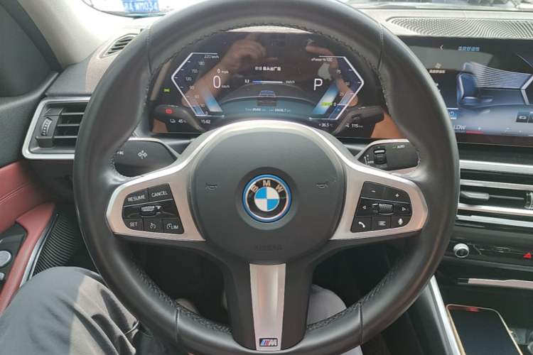Used BMW i3 2024 eDrive 35 L Steering Wheel