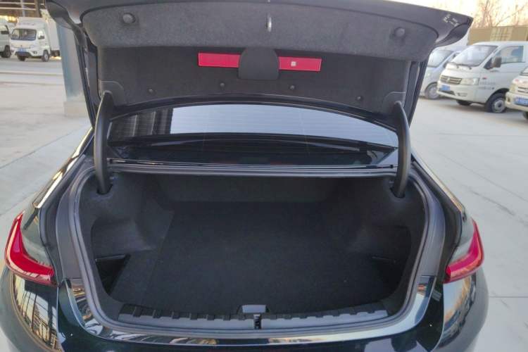 Used BMW i3 2024 eDrive 35 L Trunk