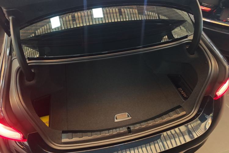 Used BMW i3 2024 eDrive 40 L Midnight Sports Package Trunk