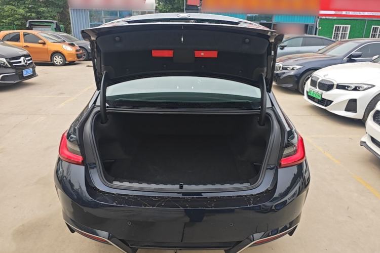 Used BMW i3 2024 eDrive 35 L Trunk