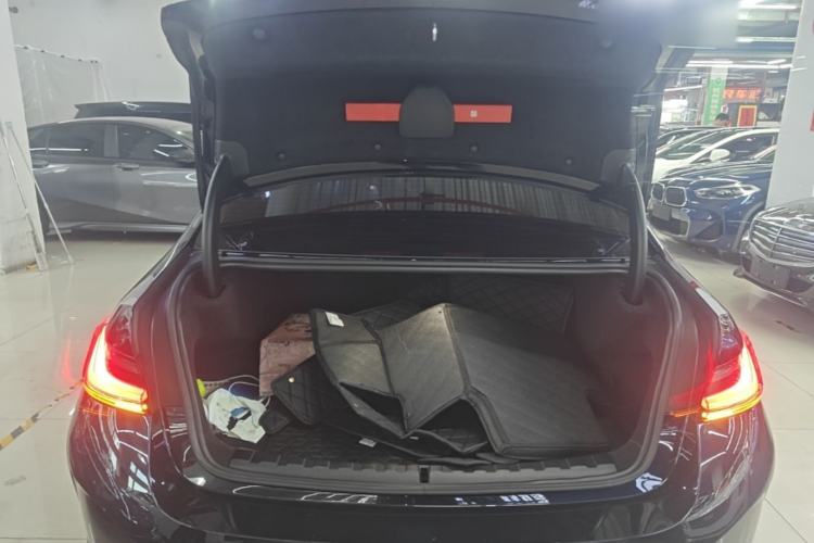 Used BMW i3 2024 eDrive 35 L Trunk